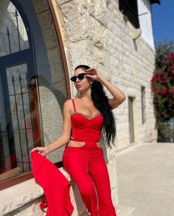 شاهد .. بالصور- لاميتا فرنجية بثياب جريئة للغاية