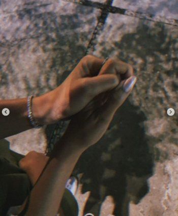 شاهد .. صور لـ زينة مكي برفقة شاب تثير التكهنات حول دخولها بعلاقة حب جديدة