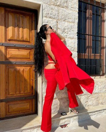 شاهد .. بالصور- لاميتا فرنجية بثياب جريئة للغاية