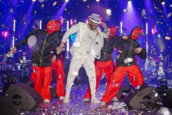 شاهد .. مشهد تاريخي في لبنان في عشق تامرحسني