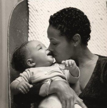 شاهد .. بالصور- بكلمات جميلة وصور من طفولته.. جادا بينكيت سميث تعايد إبنها جايدن بعيد ميلاده الـ 25