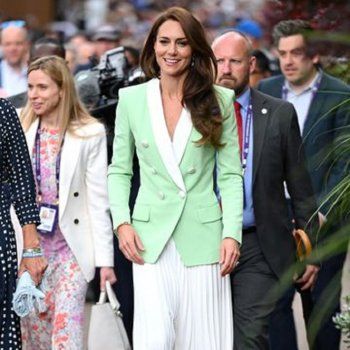 شاهد .. بالصور - كايت ميدلتون تعتمد ألوان الباستيل في إطلالاتها هذا الصيف