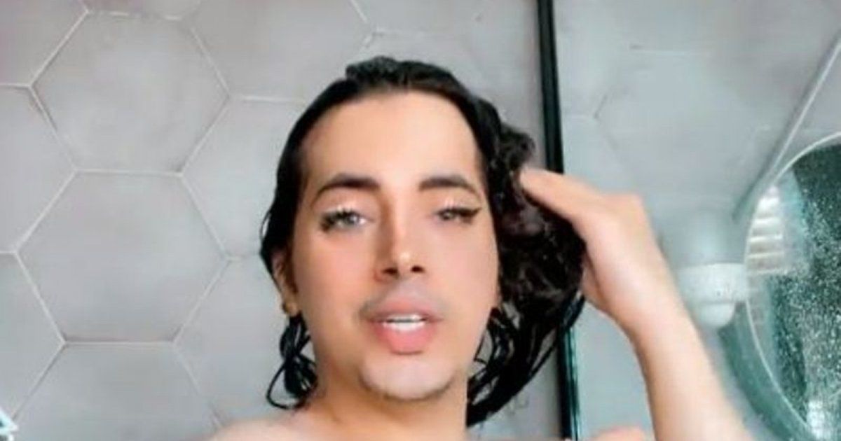 شاهد .. فيديو فاضح... بدر خلف يصوّر نفسه وهو يستحم!