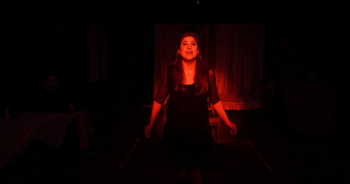 شاهد .. خاص - " دفاتر لميا " .. قصة حقيقية عن قاصر دمّر والدها مستقبلها