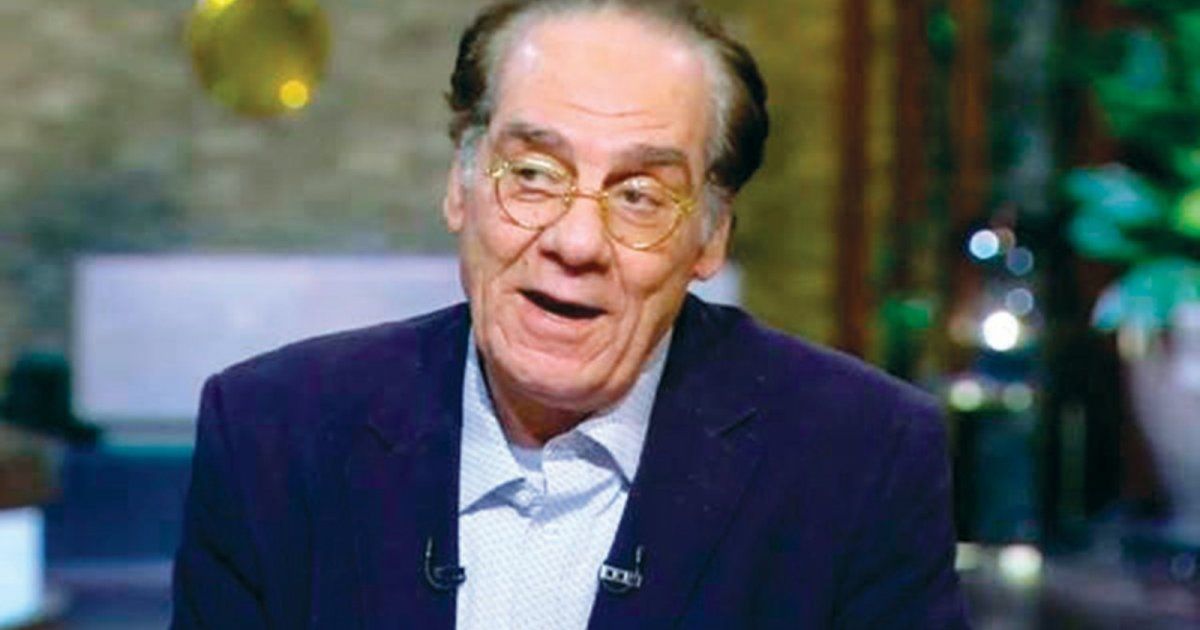 شاهد .. أحمد فؤاد سليم يتحدث عن تأثره بالديانة المسيحية منذ صغره.. وهذا ما قاله