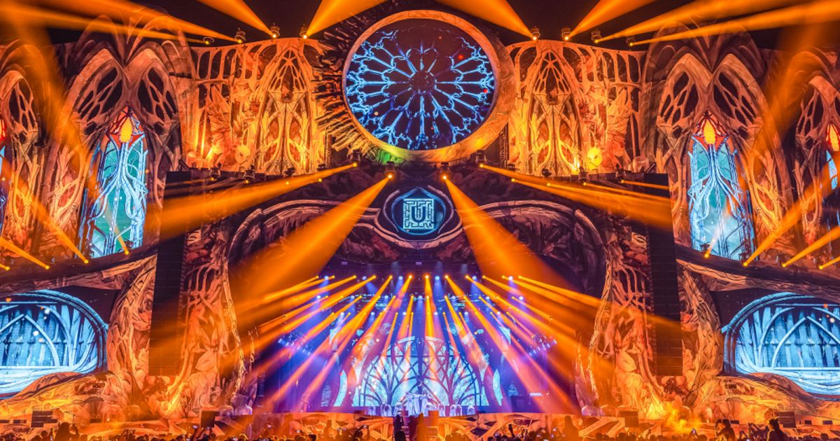 شاهد .. دي جي إماراتي يشارك في مهرجان أوروبي ضخم