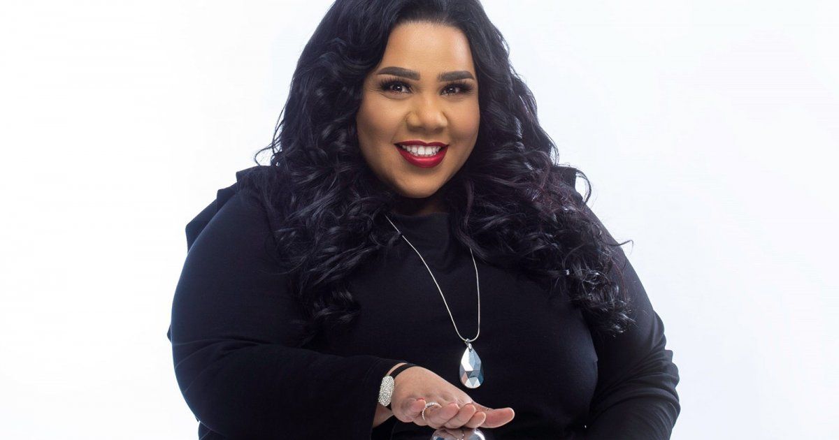 شاهد .. بالصورة- بشكل "باربي".. شيماء سيف تحتفل بعيد ميلادها