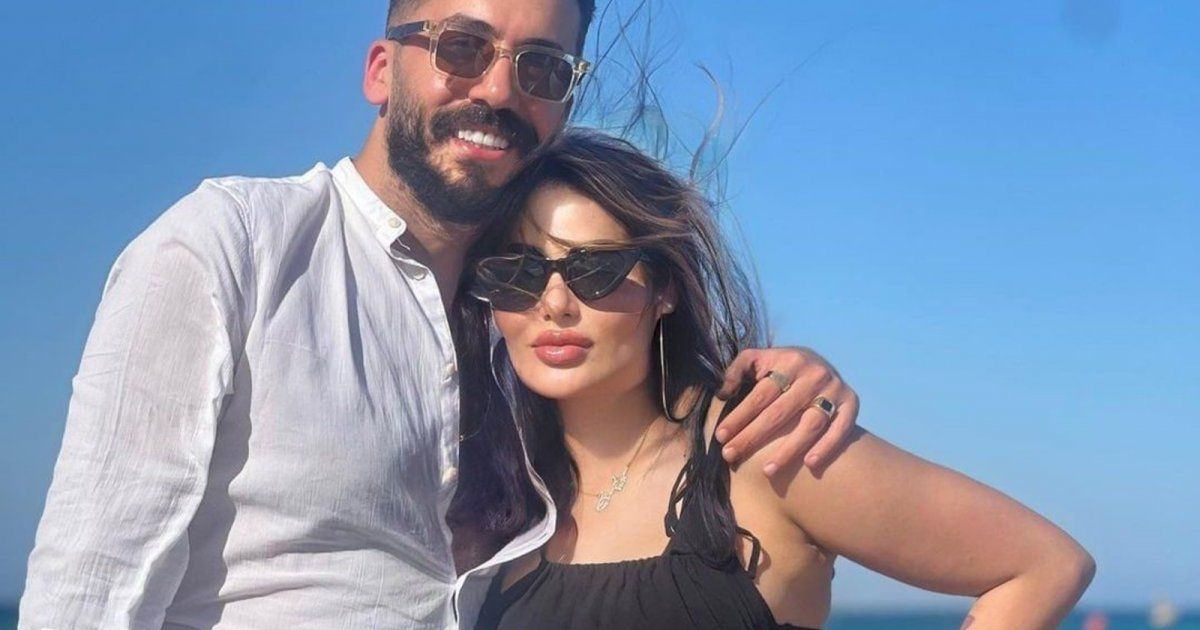 شاهد .. طليقة أحمد الفيشاوي تعلن زواجها وتكشف عن فارق العمر بينها وبين زوجها