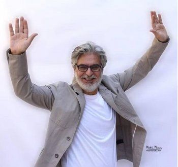 شاهد .. بأسلوب ساخر.. هكذا رد عباس النوري على شائعات وفاته