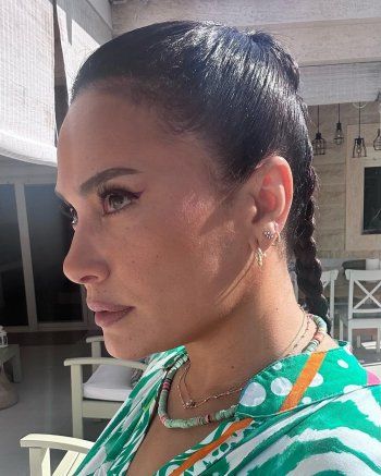 شاهد .. هند صبري تخطف قلوب متابعيها بصورها الجديدة