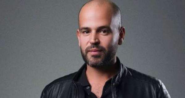 شاهد .. أبو يطرح أحدث اعماله الغنائية قريباً بعنوان "فارق ع الكل"-بالصورة