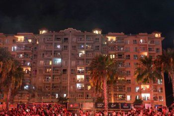 شاهد .. عمرو دياب يُحيى حفلا غنائيا فى الساحل الشمالي وسط انتشار أمني مشدد