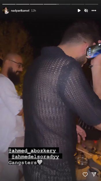 شاهد .. بالصور- بقميص شبك شفاف.. زوج ندى الكامل يحدث جدلاً واسع بين الجمهور