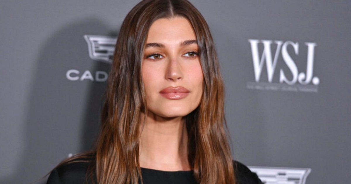 شاهد .. متابعات هايلي بيبر يتفاجئن من تصريحها عن مسلسل Sex and the City