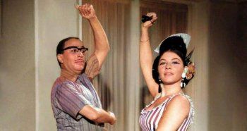 شاهد .. شويكار ترملت وهي صغيرة وتزوجت 3 مرات..وأحبت فؤاد المهندس