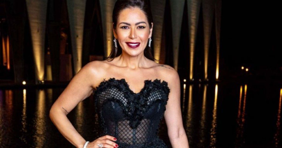 شاهد .. بالصورة- من داخل الصالة الريضية.. لقاء الخميسي تستعرض رشاقة جسمها