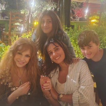 شاهد .. أحدث ظهور لـ نيللي برفقة حلا شيحة وأولادها.. وهكذا بدت!