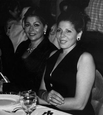 شاهد .. بالصورة- بعد سبع سنوات على رحيلها.. هكذا إستذكرت صباح الجزائري اختها الراحلة إنصاف