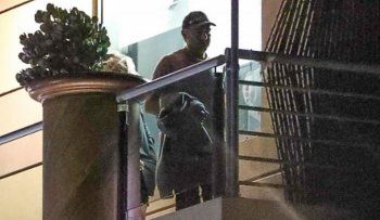 شاهد .. بالصور- بعد شائعات إنفصالها.. ليدي غاغا تطل بعد عام مع حبيبها