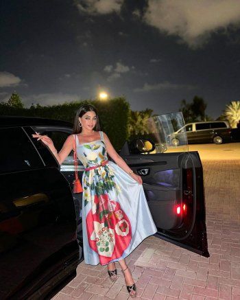 شاهد .. تعرفوا إلى سيارة هيفا وهبي الفارهة.. سعرها خيالي وتصميمها مدهش