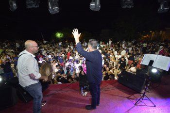 شاهد .. بالصور - نقولا الأسطا يحيى حفلاً إستثنائياً ضمن مهرجانات عينطورة