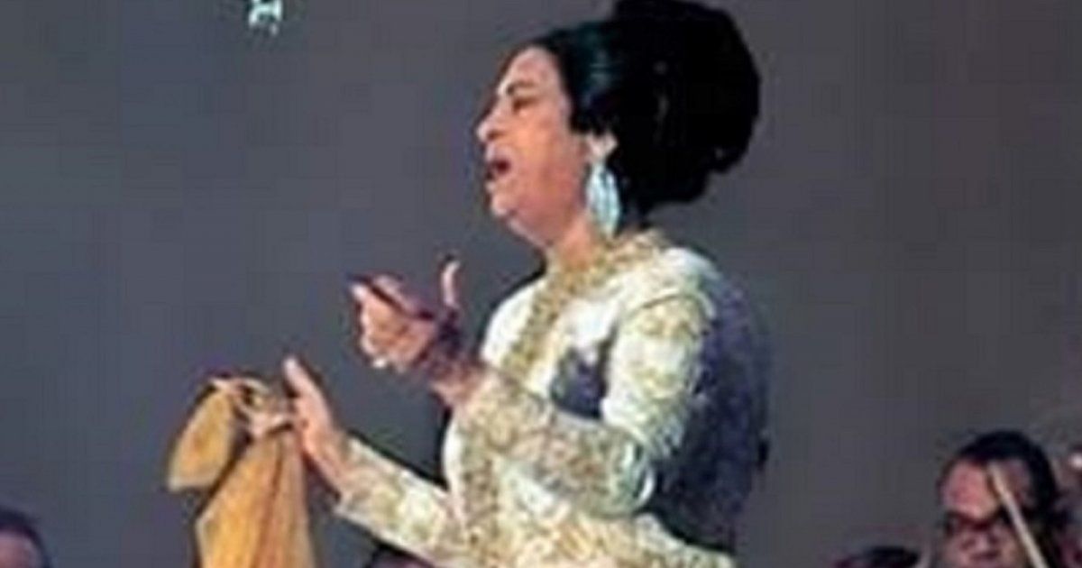 شاهد .. أسرار منديل ونظارات أم كلثوم... إليكم الأسباب والدوافع