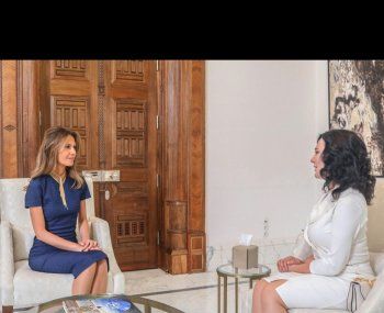 شاهد .. أحدث إطلالة لـ سلاف فواخرجي من أحد الشواطئ تخطف القلوب