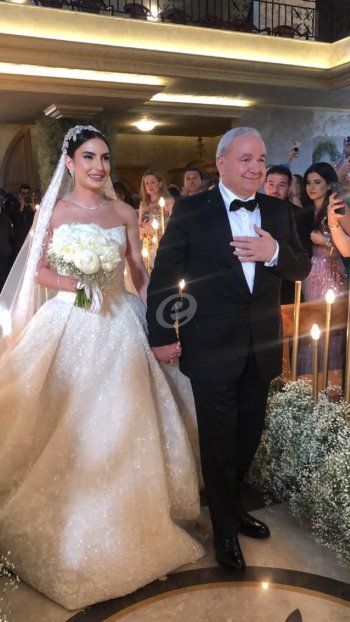 شاهد .. بالفيديو- العروسين ماريا إلياس المر وإيلي أبو ناضر يقولان الـ نعم الأبدية