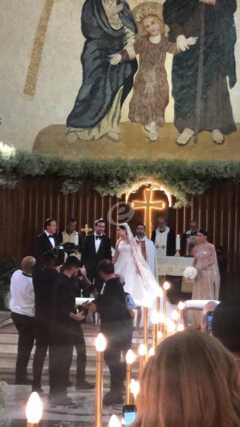 شاهد .. بالفيديو- العروسين ماريا إلياس المر وإيلي أبو ناضر يقولان الـ نعم الأبدية