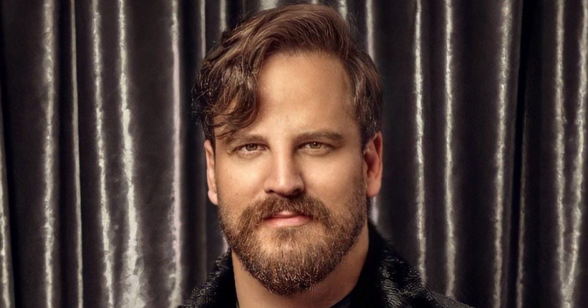 شاهد .. مارك رعيدي سيرتل في إكليل ماريا إلياس المر وإيلي أبو ناضر