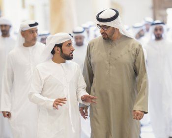 شاهد .. عيضه المنهالي يلتقي الشيخ محمد بن زايد آل نهيان