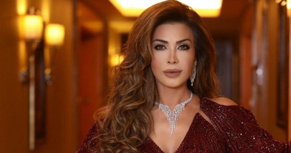 شاهد .. بالصورة- نوال الزغبي تتألق باللون الأصفر وتعبر عن حماسها لـ "فخامة معاليك"