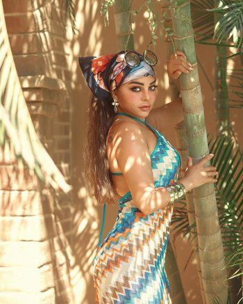 شاهد .. بالصور- بألوان صيفية رائعة..هيفا وهبي تستمتع بعطلتها الصيفية