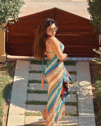 شاهد .. بالصور- بألوان صيفية رائعة..هيفا وهبي تستمتع بعطلتها الصيفية