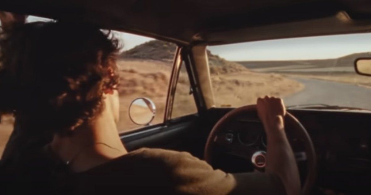 شاهد .. فنان عالمي شاب جده محرم فؤاد.. تعرفوا إليه