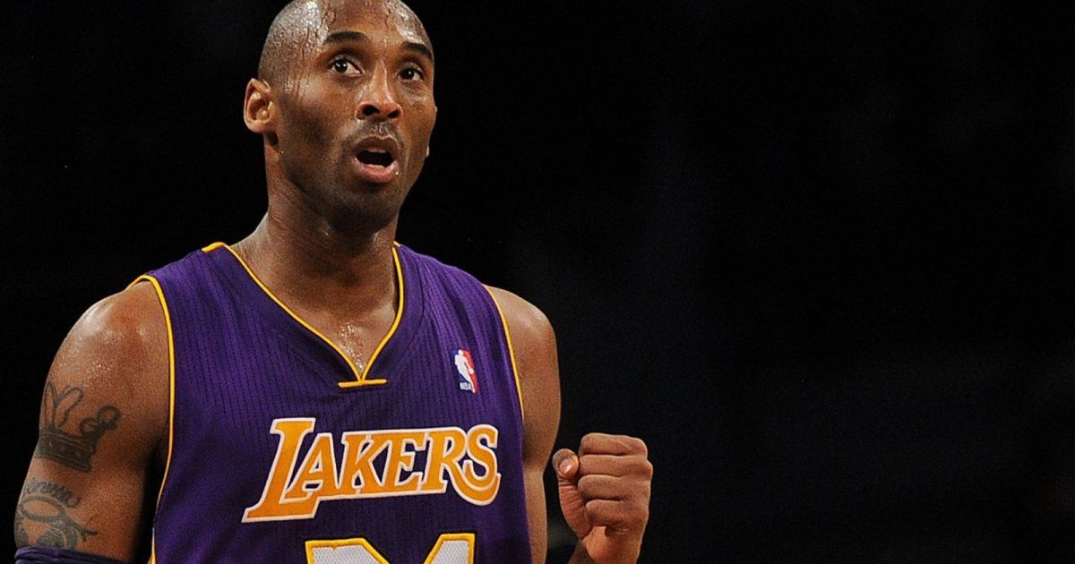 شاهد .. بالفيديو- تخليداً لذكراه..هذه كانت هدية الأطفال الذين ولدو في عيد ميلاد الراحل كوبي براينت