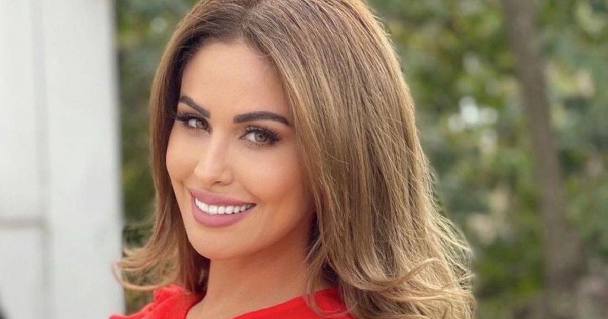 شاهد .. بالصورة - مي سليم تتألق بفستان برتقالي في مهرجان القاهرة للدراما