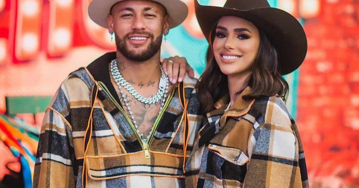 شاهد .. حبيبة نيمار دا سيلفيا تماهت مع الشعب السعودي أكثر من جورجينا رودريغيز.. وهذا ما فعله