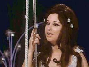 شاهد .. تعرفون نجاة الصغيرة ولكن ما هي معلوماتكم عن نجاة الكبيرة؟