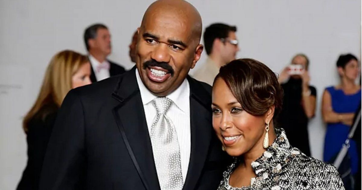 شاهد .. هل خانته زوجته مع حارسه الشخصي؟ الكشف عن سبب طرد ستيف هارفي لموظفه