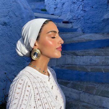 شاهد .. بالصور - يارا النملة تزور شفشاون في المغرب وتستمتع بأجواء المدينة الزرقاء