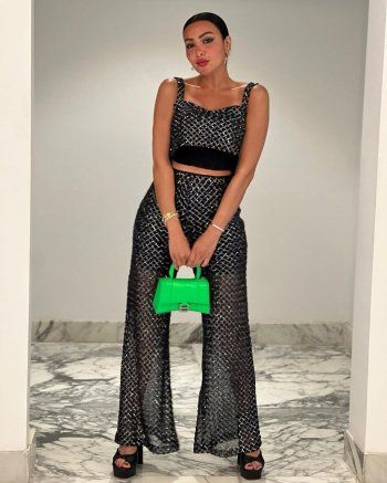 شاهد .. بالصور- بأناقة وجمال..ميرهان حسين تسحر الجمهور بإطلالتها المميزة