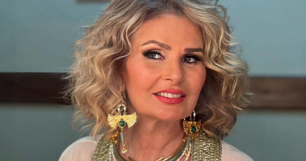 شاهد .. يسرا توجه الشكر لمن واساها في وفاة حماتها