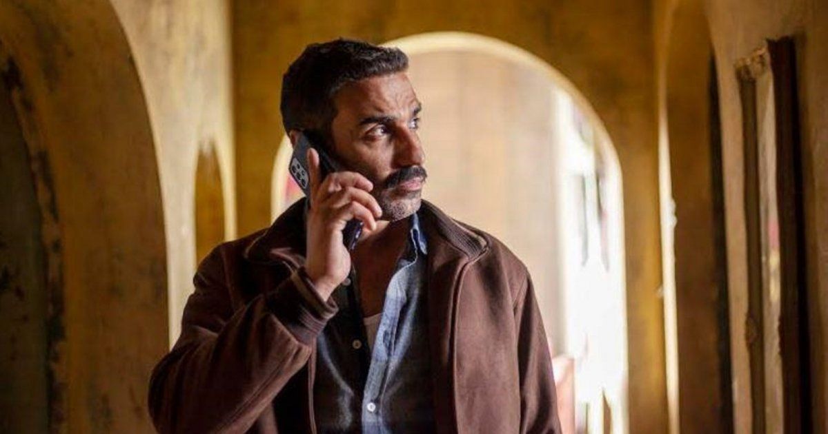 شاهد .. بالصورة- من كواليس تصوير "سفاح الجيزة"..هذا ما قاله أحمد فهمي لـ صلاح عبد الله