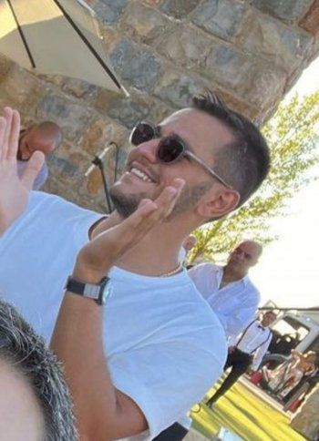 شاهد .. الكشف عن هوية حبيب دانا الحلاني الغامض وصورة جديدة تظهر وسامته