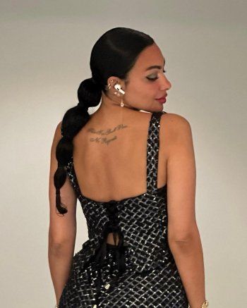 شاهد .. بالصور- بأناقة وجمال..ميرهان حسين تسحر الجمهور بإطلالتها المميزة