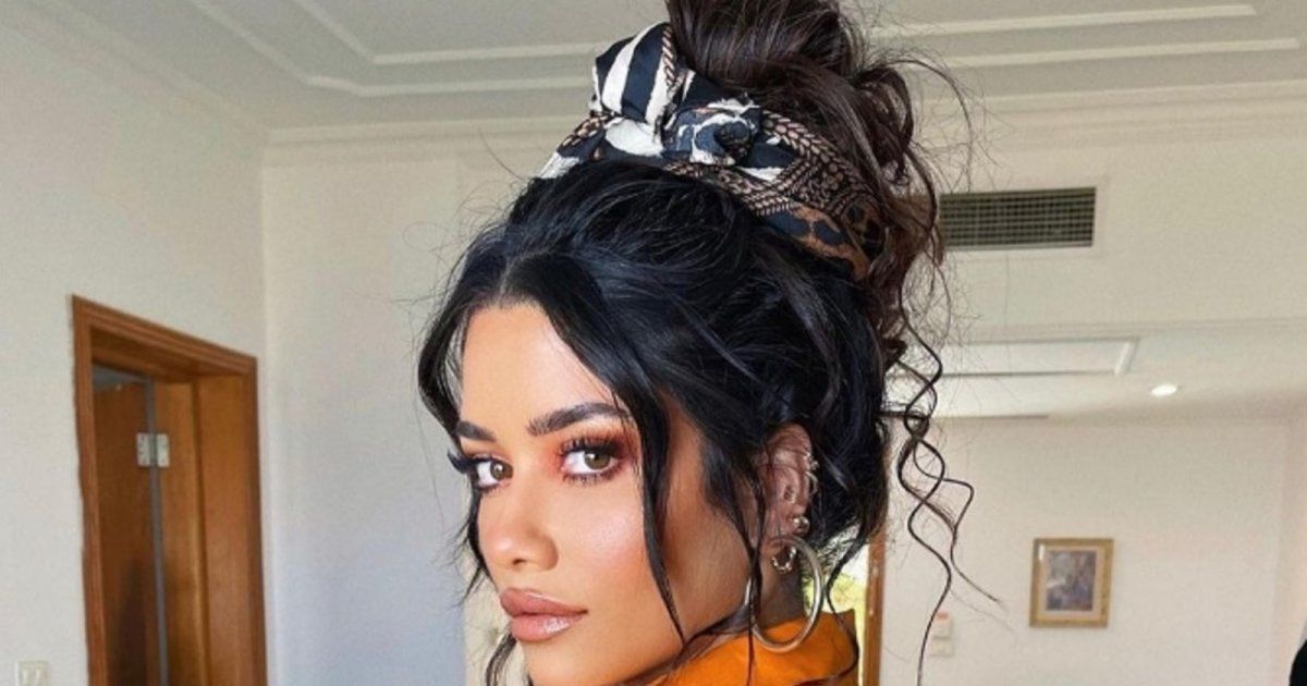 شاهد .. بالصور- سينتيا خليفة تلاقي محبة وإعجاب من الجمهور بسبب خفة ظلها