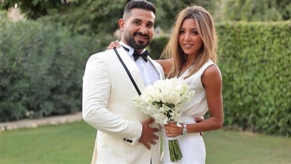 زوجة أحمد سعد تُعلن الطلاق: “حابة أشكر أحمد جداً على معدنه السيء وربنا ينتقم منك!