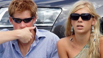 شاهد .. بالصورة - الأمير هاري ينفصل عن شابة واعدها لمدة سبع سنوات قبل زواجه من ميغان ماركل