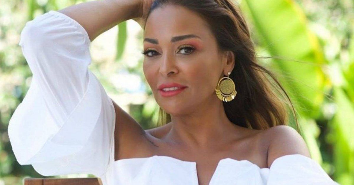 شاهد .. بالفيديو- بأجواء من الفرح وبطريقة عفوية..داليا البحيري ترقص بين زملائها في عرض "أولاد حريم كريم"